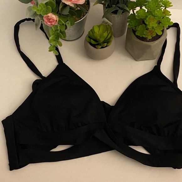 Small Black Bikini Top. - Picture 1 of 16
